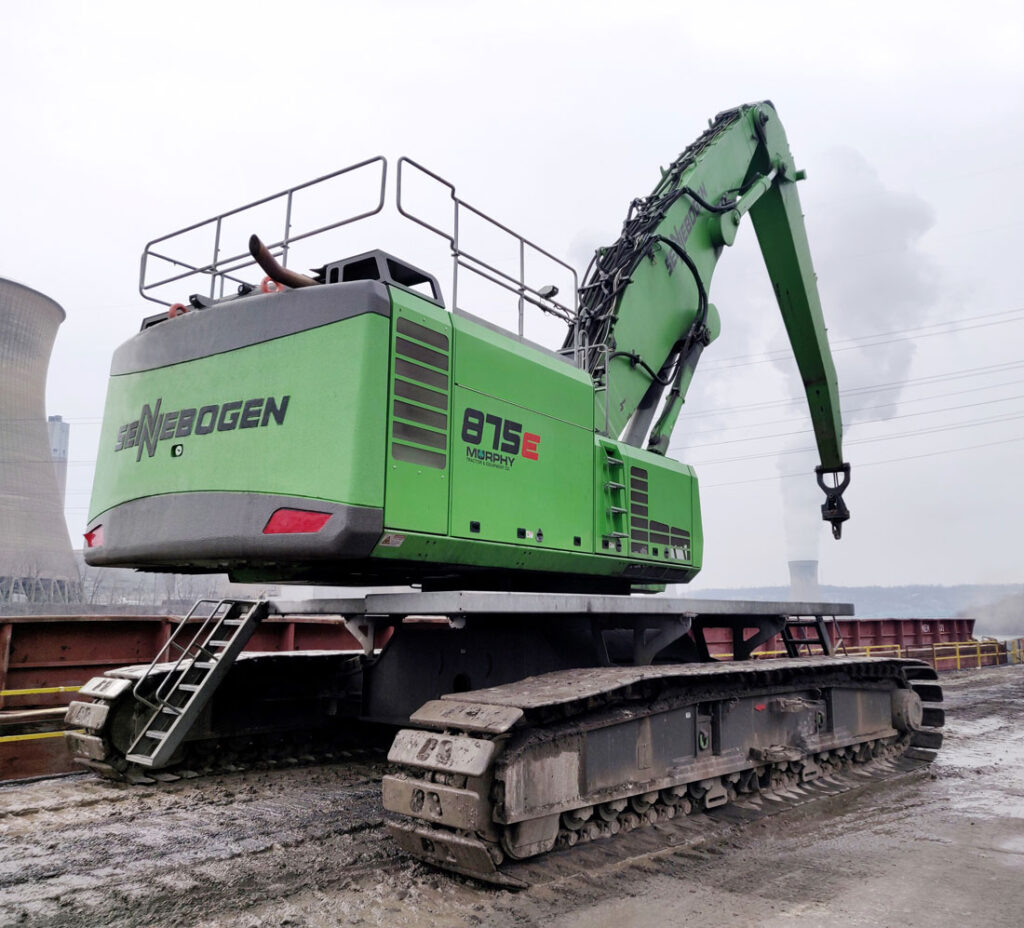 With the reach and visibility, the 875 at Watco has reduced cycle time significantly.