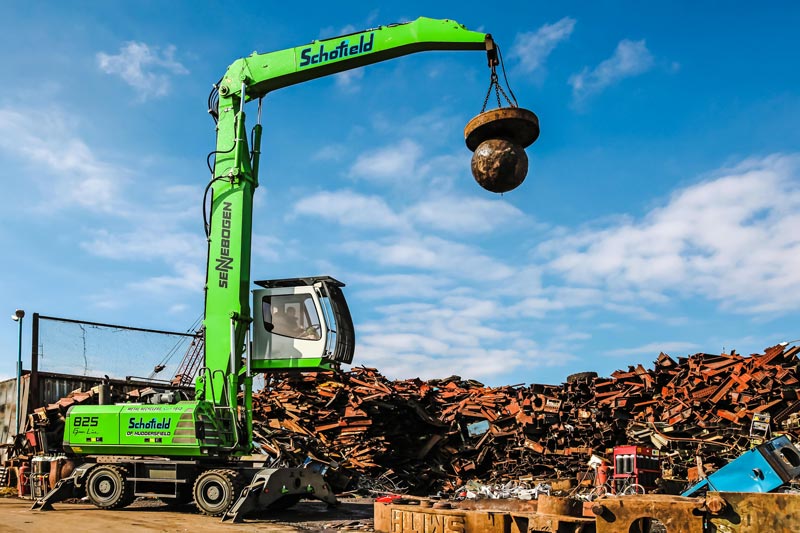 Equipped with a dropball magnet, their SENNEBOGEN 825 has no trouble lifting it and smashing the castings.