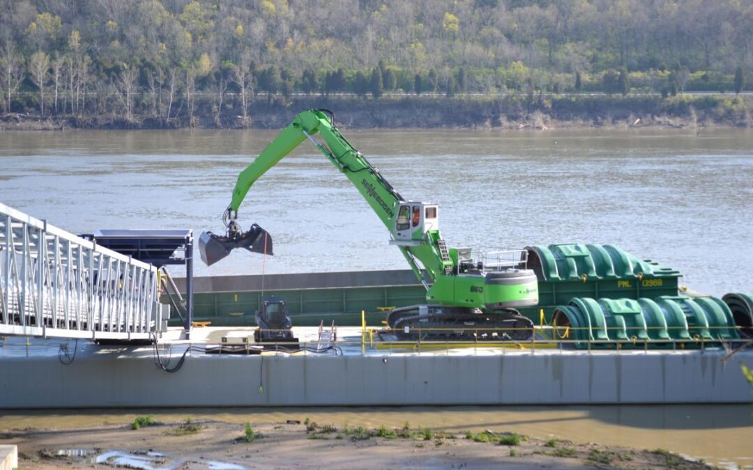 New CHS Fertilizer Terminal Hits Its Throughput Numbers With SENNEBOGEN 860 Material Handler