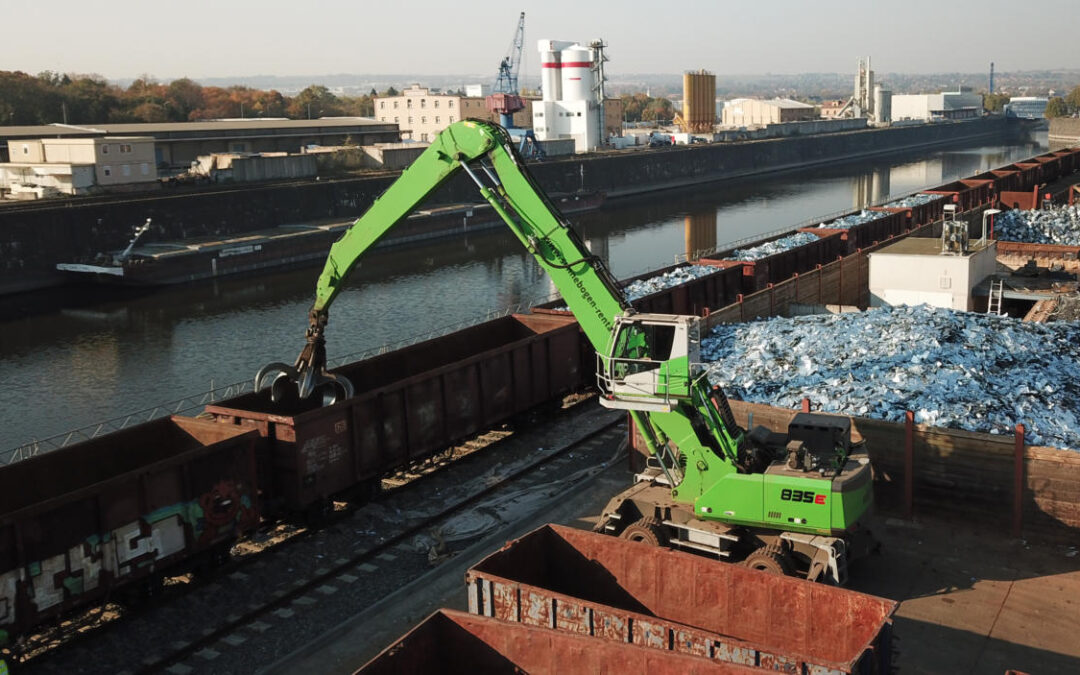 SENNEBOGEN 835  & 880 EQ  Are The Right Machines For Both ‘Rough Work’ & Precision Handling