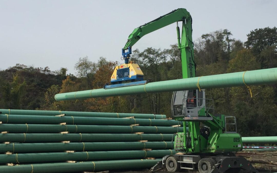 Pe Ben Chooses SENNEBOGEN 825 M For Specialized Pipe Yard Duty
