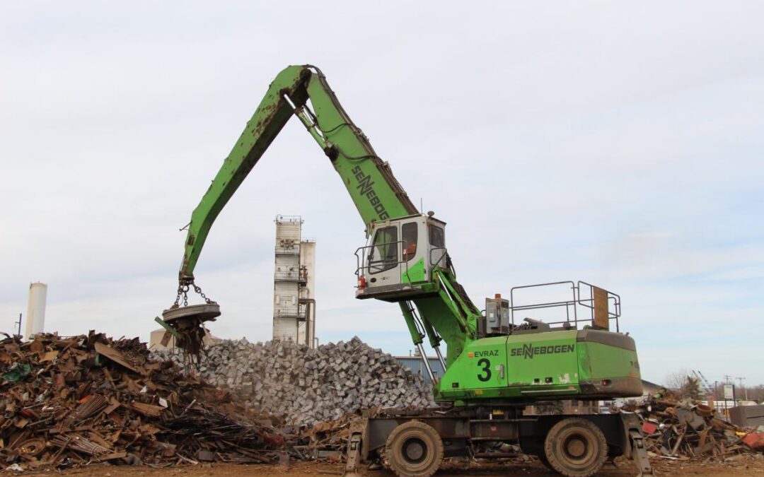 SENNEBOGEN Material Handlers Keep Up To The Hectic Pace At Regina Steel Mill