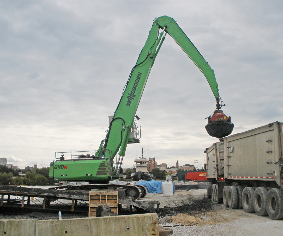 Offloading-Dredge